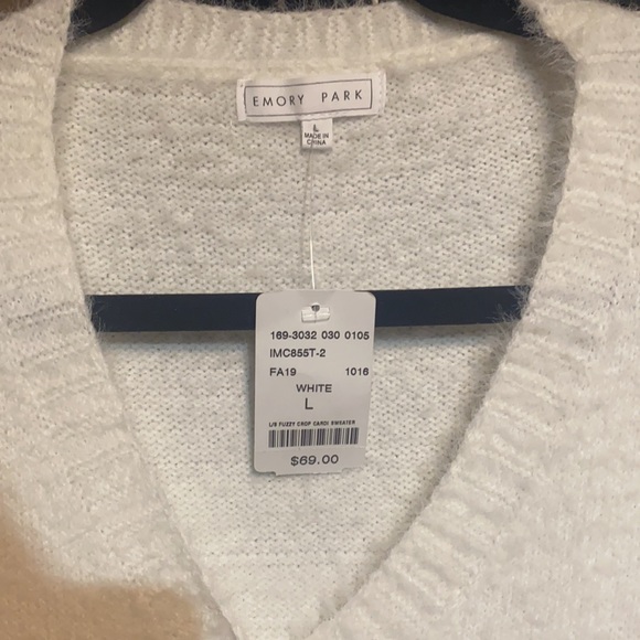 White furry cardigan - Picture 2 of 3